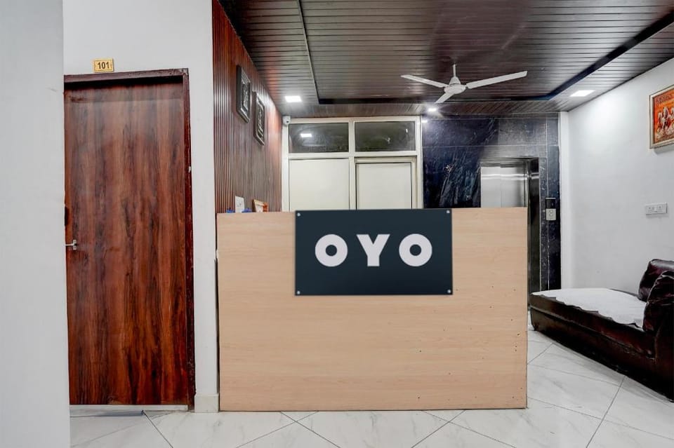 SPOT ON by OYO City Charm Homestay Hotel in Dehradun