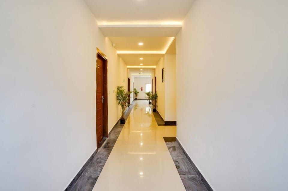 Townhouse OAK XOTEL near silk board metro Hotel in Bengaluru