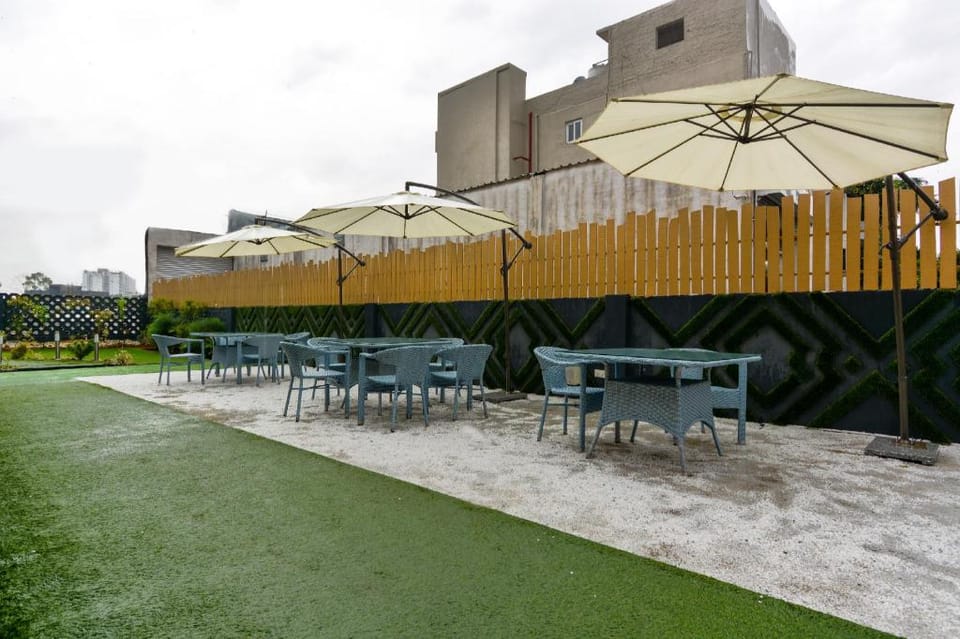 Hotel O Park Land Hotel in Punjab, India