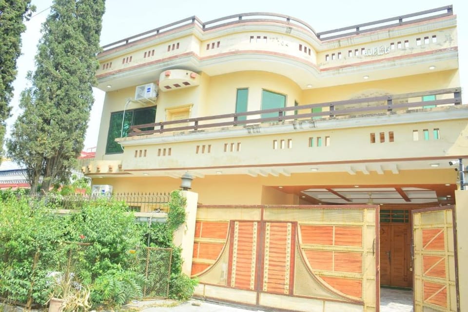 Monal Lodge Guest House Hotel in Islamabad Capital Territory