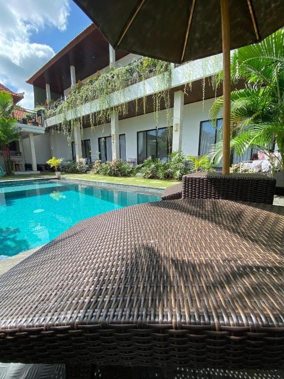 D Krisna Guest House Bed and Breakfast in North Kuta