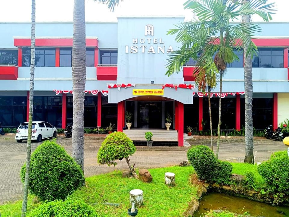 Hotel Istana Syariah Pekalongan by Hello Room Hotel in Indonesia