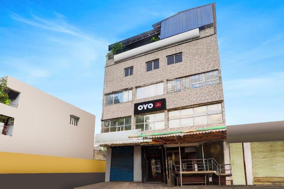 Super Hotel O The Triotel Inn Hotel in West Bengal