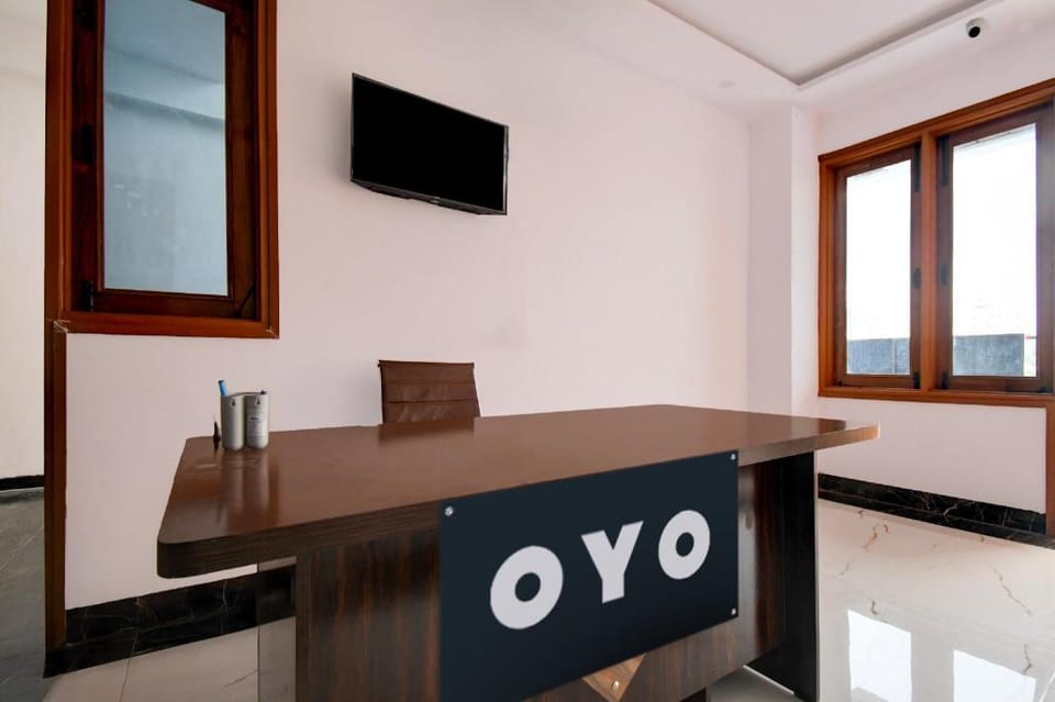 Super HOTEL O SHIVA PARADISE Hotel in Lucknow