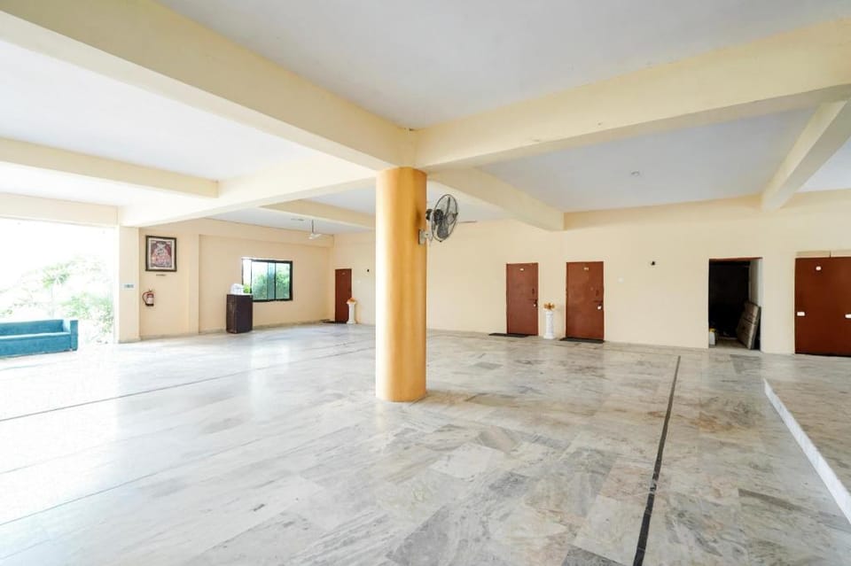 Hotel O ONMT Inter College Kanpur Formerly Mangalam Palace Hotel in Nepal