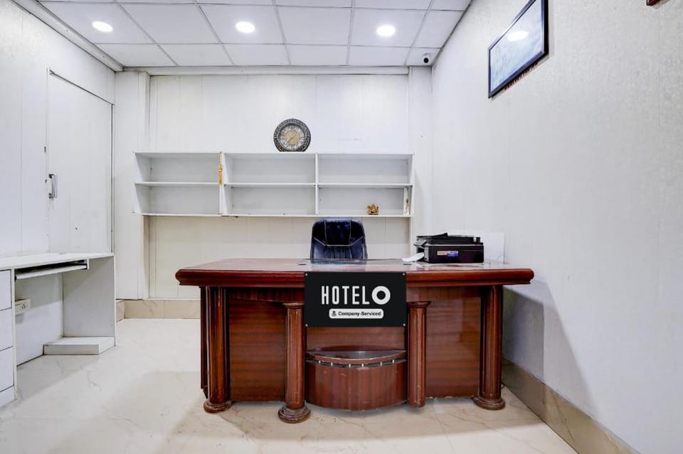 Super Hotel O Dehradun Railway Station Formerly Vista Express Homestay Hotel in Dehradun