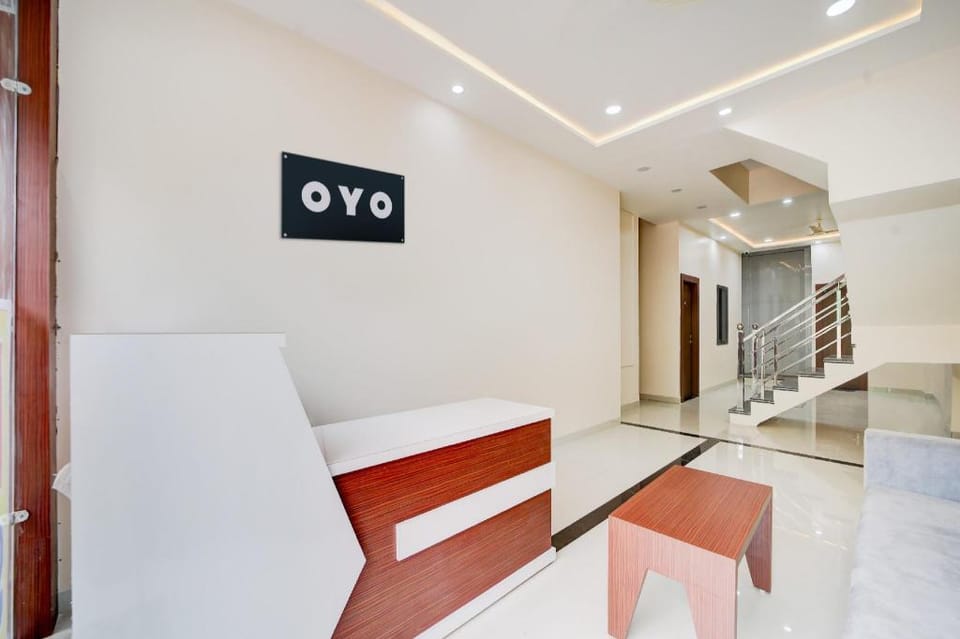 Hotel O by OYO Shri Vinayak Hotel in India