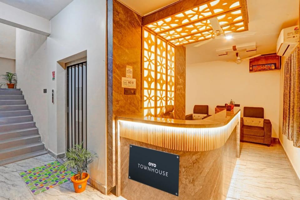 Super Townhouse SP Living Tree Hotel in Telangana