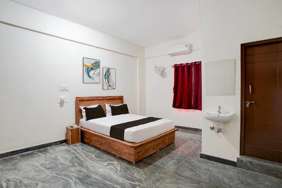 Hotel O Jodi Sri Muneshwara Swamy Temple Hotel in Bengaluru