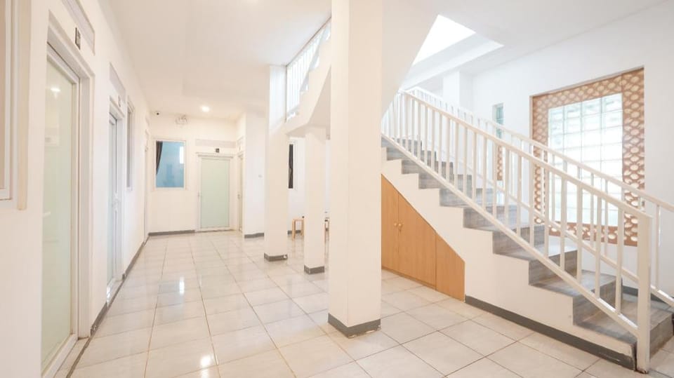 JS Sentul City Bed and Breakfast in West Java