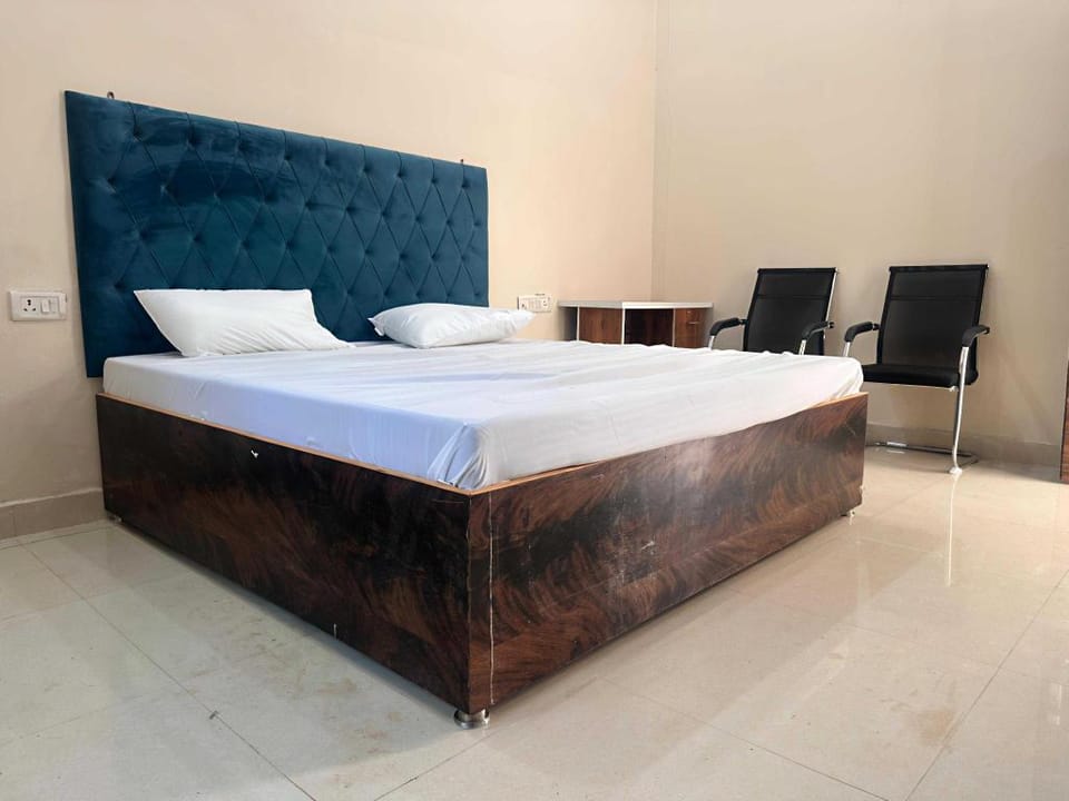 Hotel O by OYO THE JUNGLE SAFARI HOTEL & RESORT Hotel in Nepal