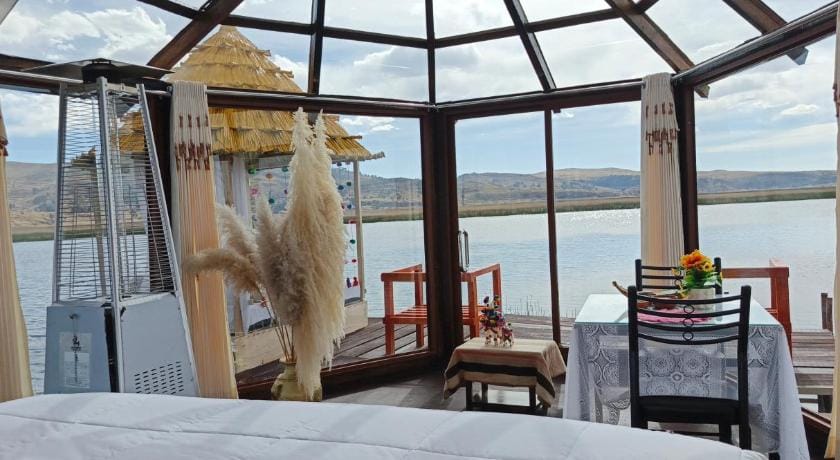 Titicaca Amanecer Hotel in Puno