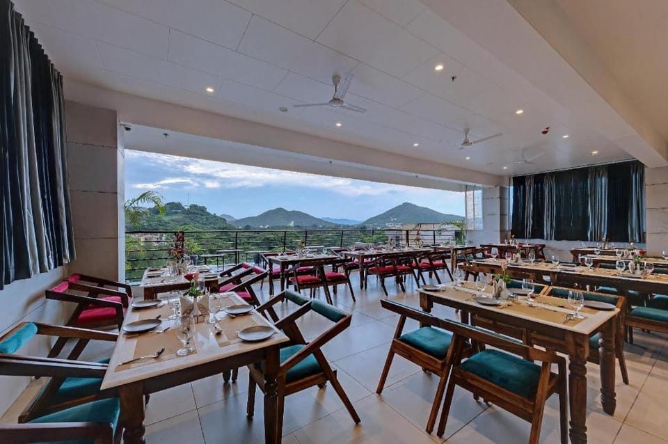 Hotel Apricot One - Udaipur Hotel in Udaipur