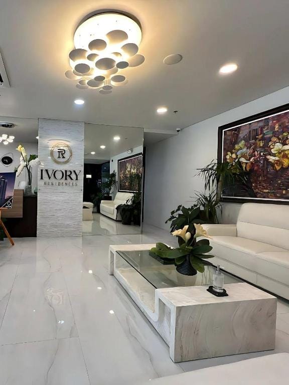 Cozy Condo Bedspace - Secure W/ AppliancesWiFiParking Hotel in Davao City