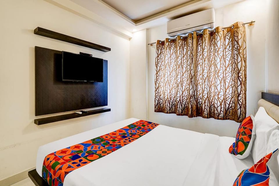 Via Royal Regalia Inn - Tilak Nagar Main Road, near Sagar Apollo Hospital Bed and Breakfast in Bengaluru