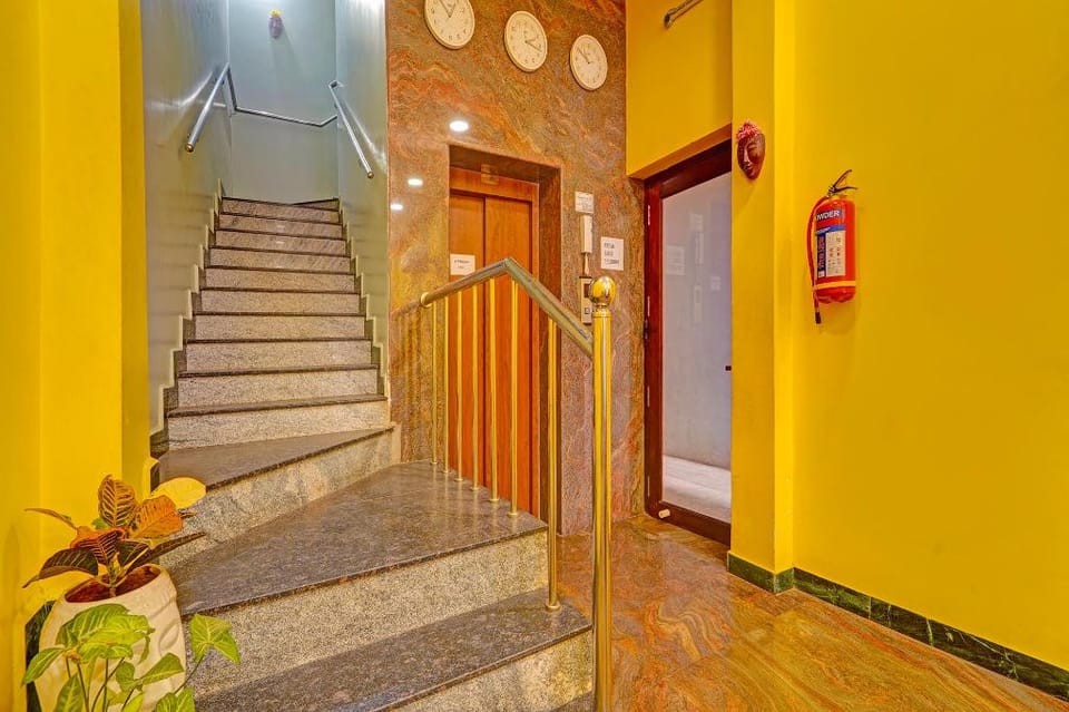 Fabhotel Martine Residency- French Colony, 5 Mins from Rock Beach. Hotel in Puducherry