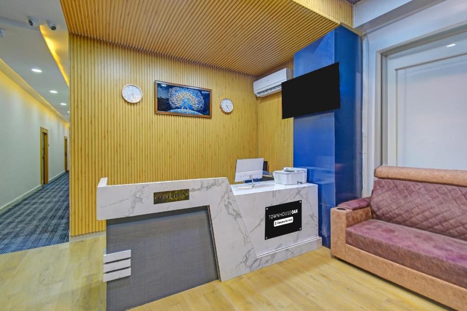 Super Townhouse OAK Banjara Hills Hyderabad Hotel in Hyderabad