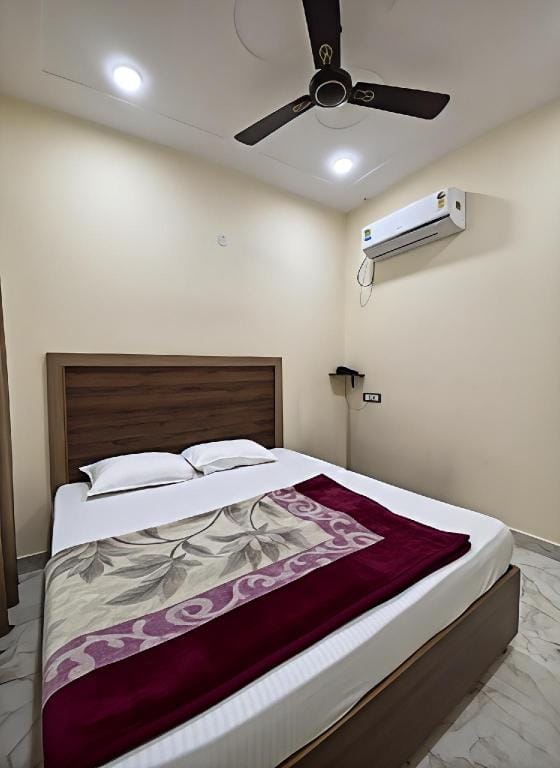 Mangalnath palace Hotel in Varanasi