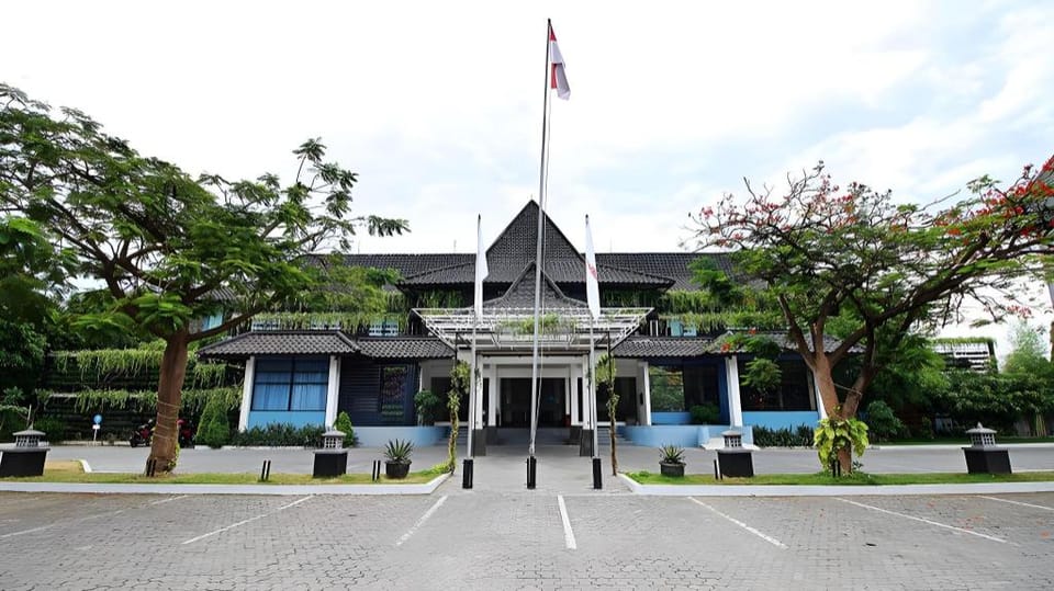 PLUM Prestige Hotel Juanda Hotel in East Java