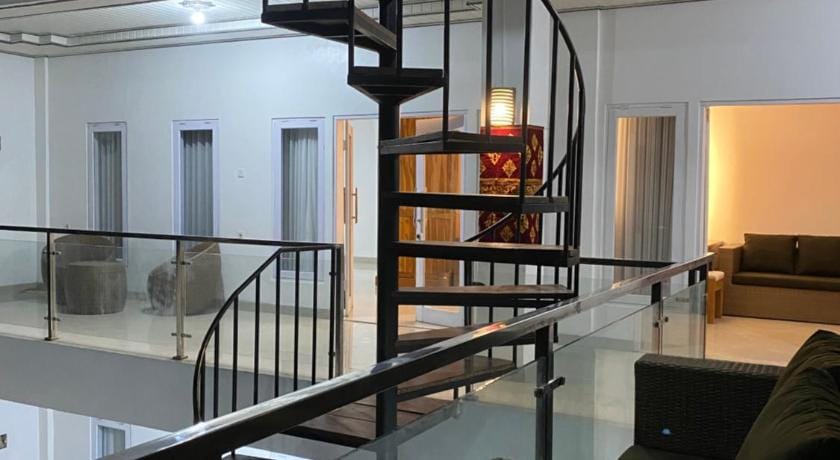 SR Buming House Bed and Breakfast in Nusapenida