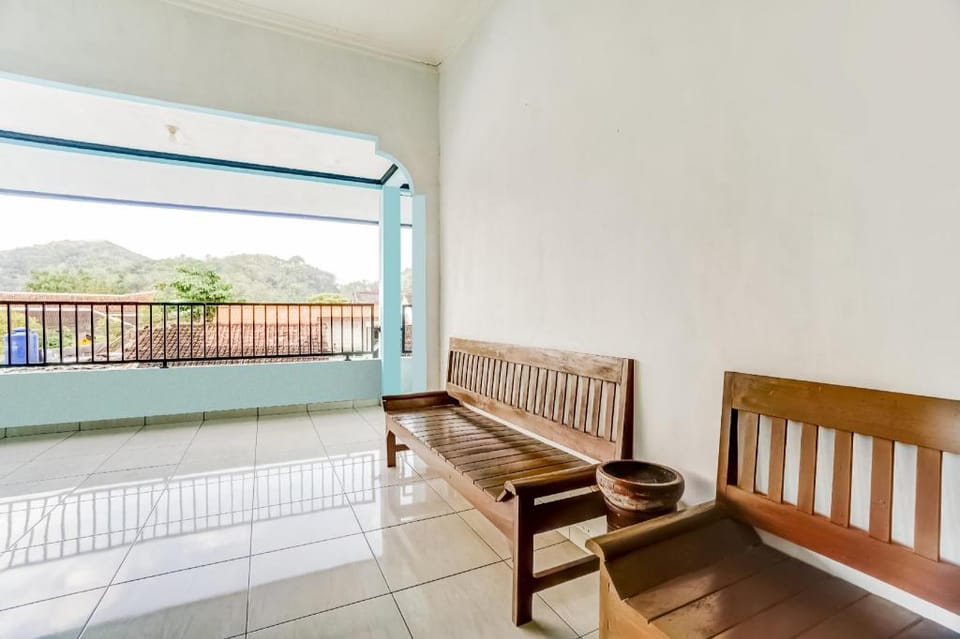OYO 94780 Blessing Homestay Hotel in Surabaya