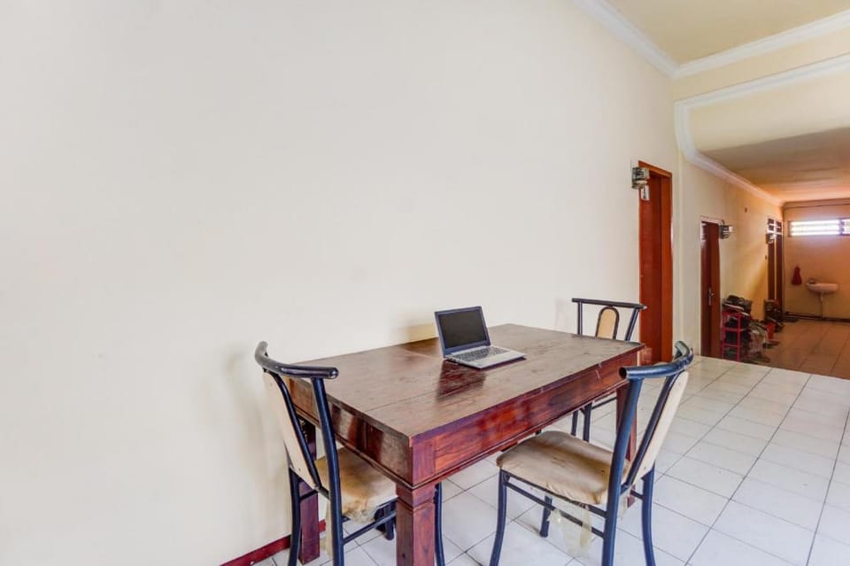 OYO 94780 Blessing Homestay Hotel in Surabaya