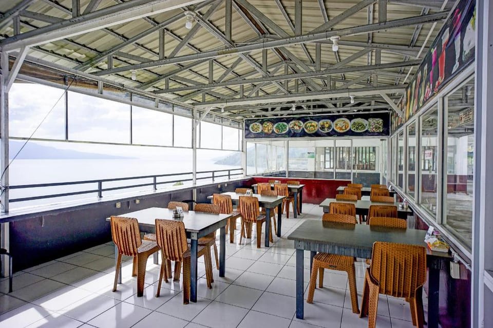 Collection O Gapura Hotel - 6 Hour Stay Hotel in Indonesia