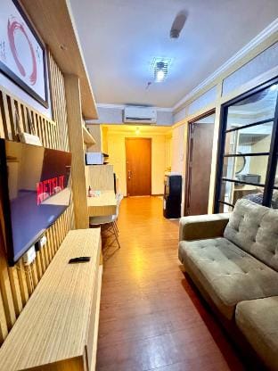 Strategic Homey Room Apartment in South Jakarta City