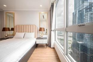 Landmark Premium Cityscape Apartment in Ho Chi Minh City