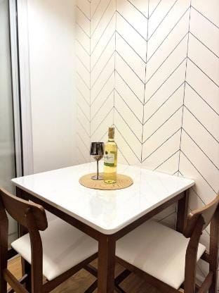Stunning 42nd Floor Apt with Netflix Apartment in Mandaluyong