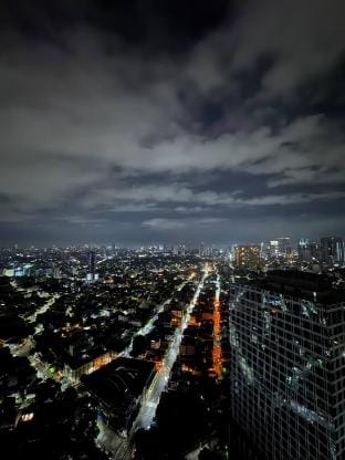 Stunning 42nd Floor Apt with Netflix Apartment in Mandaluyong
