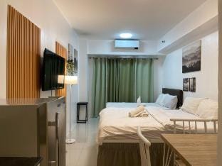 Sea Residences 1-5 pax  MOA Fireworks View  061420 Apartment in Pasay