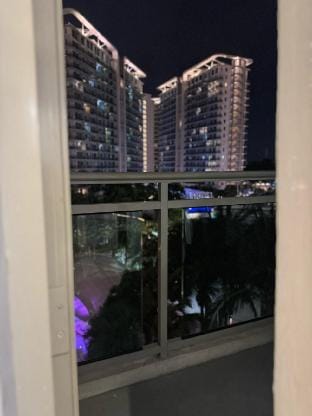 Beach View Condo At Azure Residences near NAIA Apartment in Paranaque