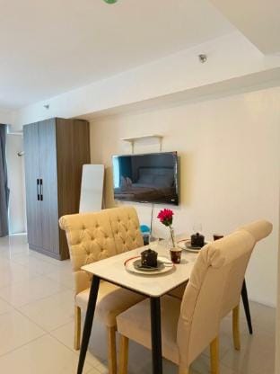 Luxury Hotel near in City of Dreams Casino G16 Apartment in Pasay