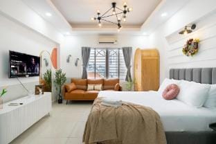 SAZI Church View Home - Free Nails/HairWash  Apartment in Ho Chi Minh City