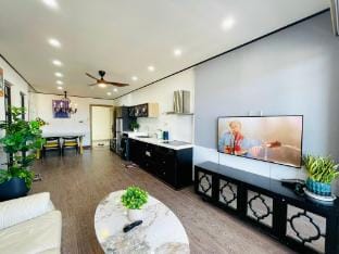 2 bedroom apartment My Khe beach Apartment in Da Nang