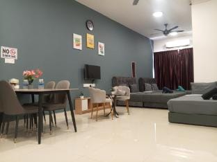 Budget Homestay KLIA & KLIA2 Apartment in Selangor, Malaysia