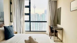 Balcony Cityscape V @ The Robertson Residence 36f Apartment in Federal Territory of Kuala Lumpur