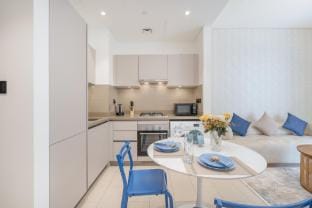 Cosy 1 Bedroom in MBR City Sleeps 2 with Balcony Apartment in Dubai