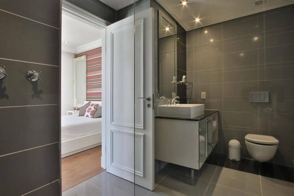 Cape Royale 1 Bedroom Luxury Apartment Apartment in Cape Town
