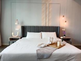 Ooak Suites | Mont Kiara | Mall | Babycot | 4 Pax Apartment in Petaling Jaya