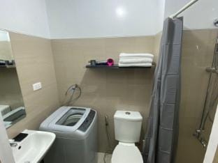 Shore 1 Spacious Smart Home 3C Apartment in Pasay