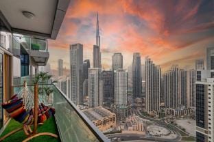 Gogoto |2BR| Burj View Infinity Pool High Floor Apartment in Dubai