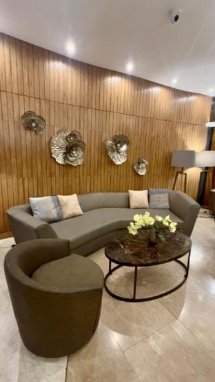 1br Shore 2 with City View | Near MOA & Airport T3 Apartment in Pasay