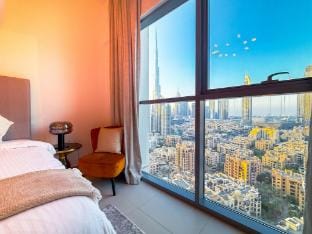 Zinnia Luxury 2BHK Bellevue Burj Khalifa View Apartment in Dubai