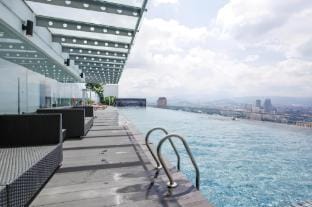 Regalia Residence KL Infinity Pool Apartment in Federal Territory of Kuala Lumpur