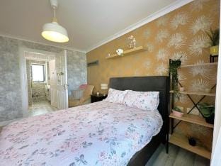 Modern Unit Near Canary Wharf Apartment in London