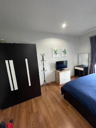 Step into 2BR condo living-just bring suitcase  Apartment in Bangkok