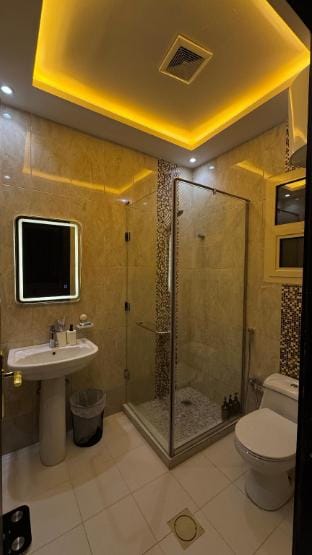 شقة أنيقة بغرفتي نوم إحداهماماستر بموقع حيوي ومميز Apartment in Riyadh