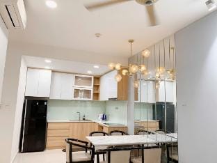 Classic 2Br Condo #The Sun Avenue #S4-28.02 Apartment in Ho Chi Minh City